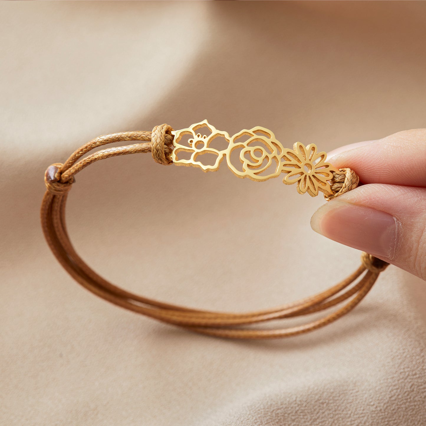 Birthflower Bracelet for Mom (Custom Family Bracelet)